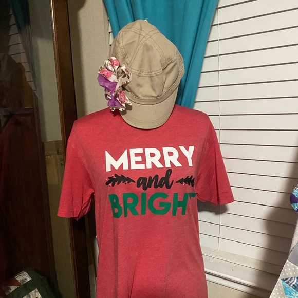 Christmas T-Shirt - Picture 3 of 3